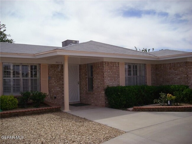 Building Photo - 3610 Buxton Dr