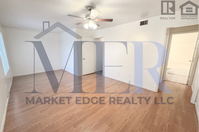 Building Photo - 2Bed/2Bath Townhome at Indian School/67th Ave! $199 MOVE-IN SPECIAL! Ready for Immediate Move-In!