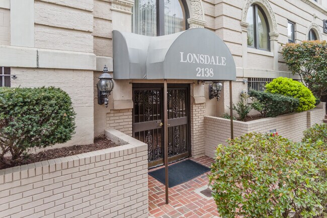 Entrance - Lonsdale