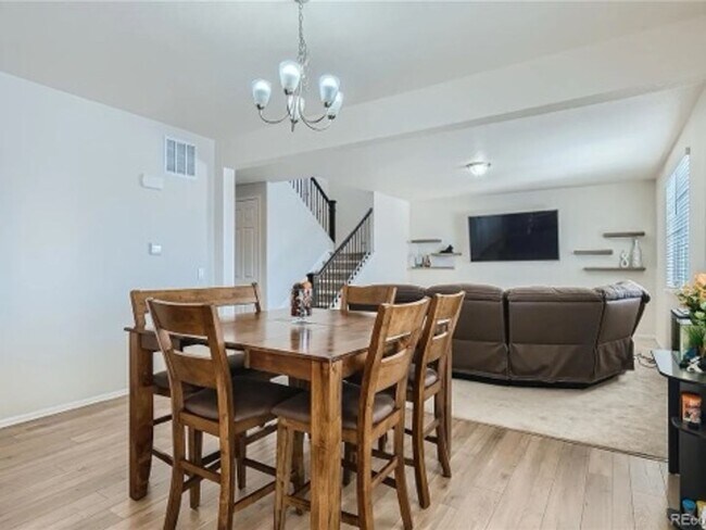 Building Photo - Beautiful Home in Windsor