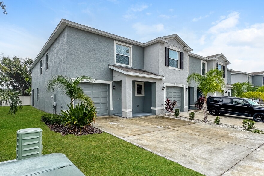 Building Photo - 11934 Stoneport Pl