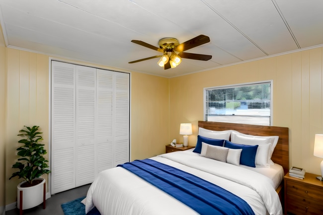 Building Photo - A beautiful and spacious 3 bedroom and 1 full  bathroom house in the heart of Kissimmee