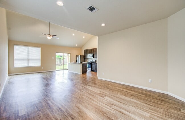Building Photo - 17139 Devon Dogwood Trail