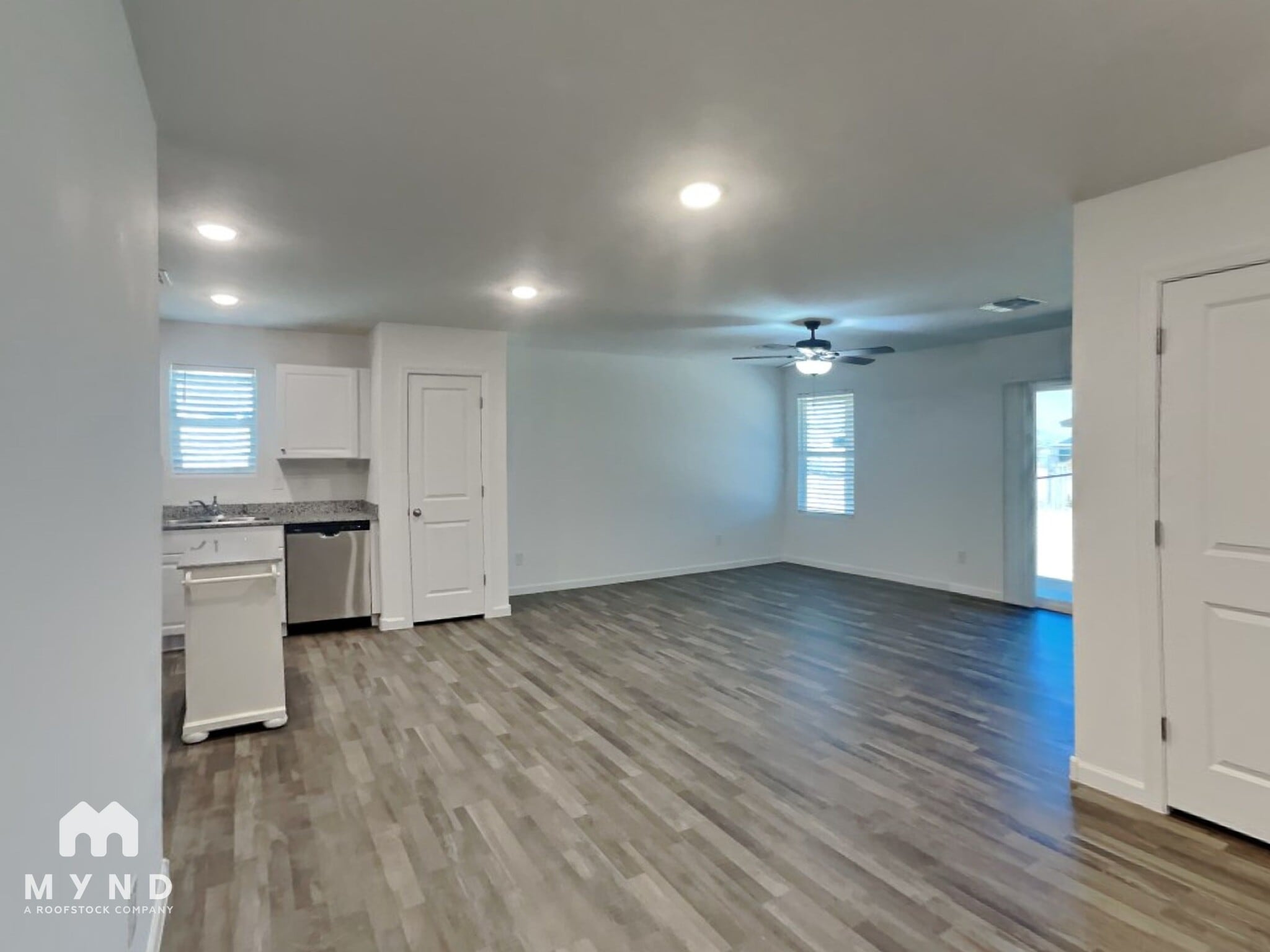 Building Photo - 9770 W Heather Dr