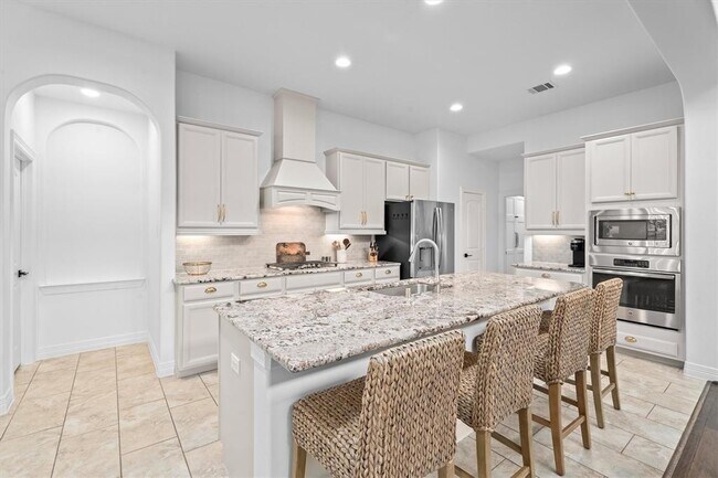 Building Photo - 27121 Holtwood Grove Rd