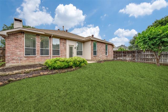 Building Photo - 1617 Redwood Dr