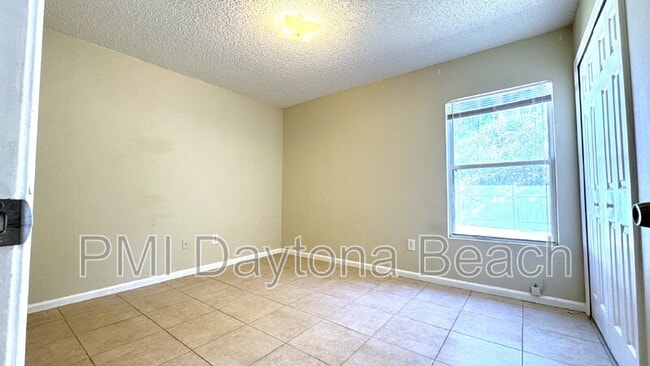 Building Photo - 112 Karas Trail