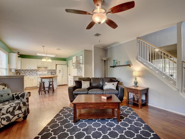 Building Photo - 1466 David Curry Dr