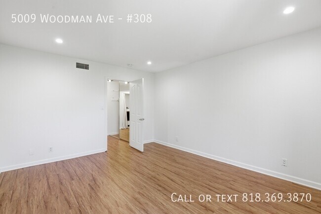 Building Photo - 5009 Woodman Ave