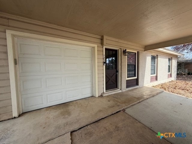 Building Photo - 127 Hillcrest Dr