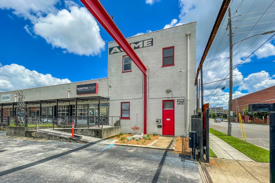 Building Photo - 1305 2nd Ave N