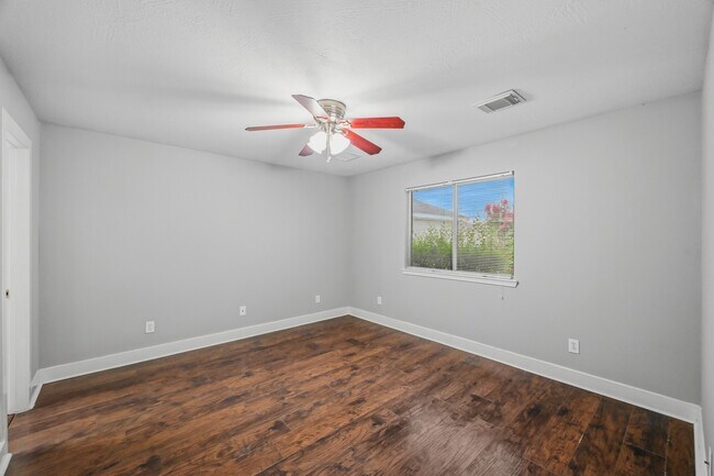 Building Photo - 20967 Young Meadows Way