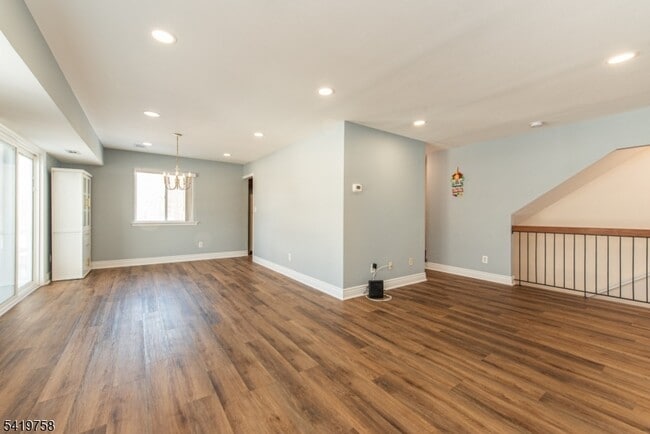 Building Photo - 56 Woods Edge Dr