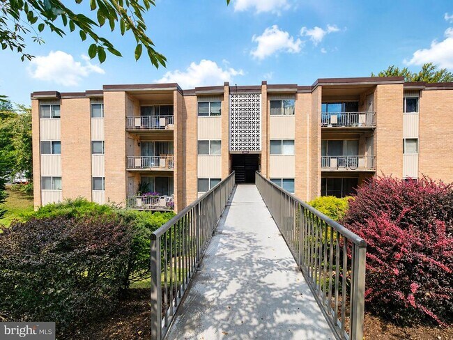 Building Photo - 5107 Crossfield Ct