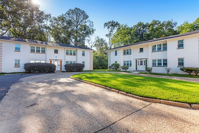 Primary Photo - Stonewall Apartments