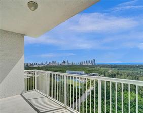 Building Photo - 15738 Royal Oaks Ln