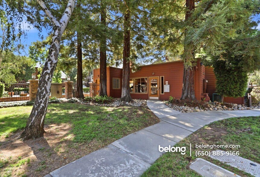 Building Photo - 894 Catkin Ct