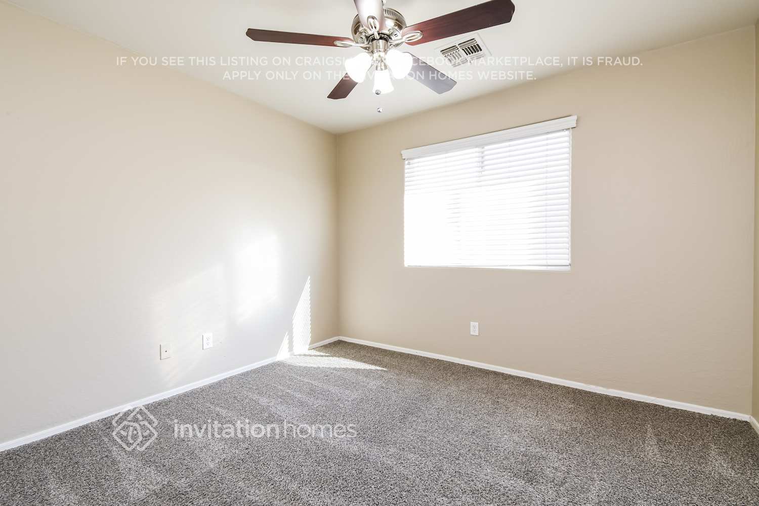 Building Photo - 4201 E Carla Vista Dr