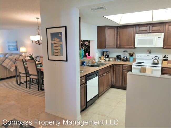 Building Photo - 2 br, 2 bath House - 307 Pine Hollow Circl...