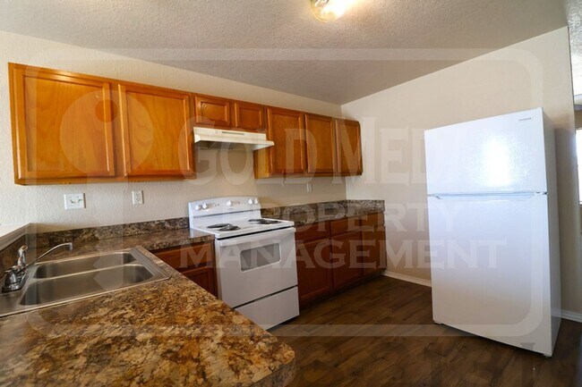 Building Photo - 3412 Cantabrian Dr