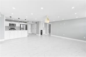 Building Photo - 2874 NE 183rd Ln