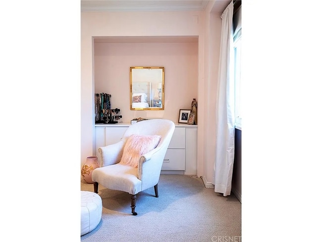 Building Photo - 12807 Milbank St