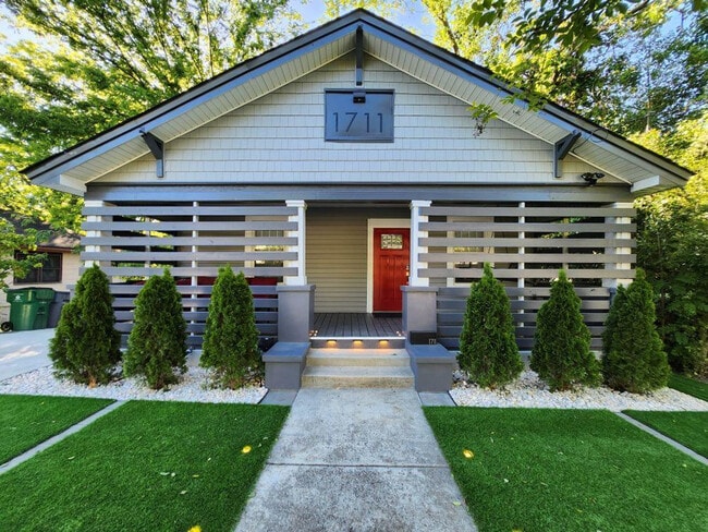 Building Photo - 1711 Seigle Ave