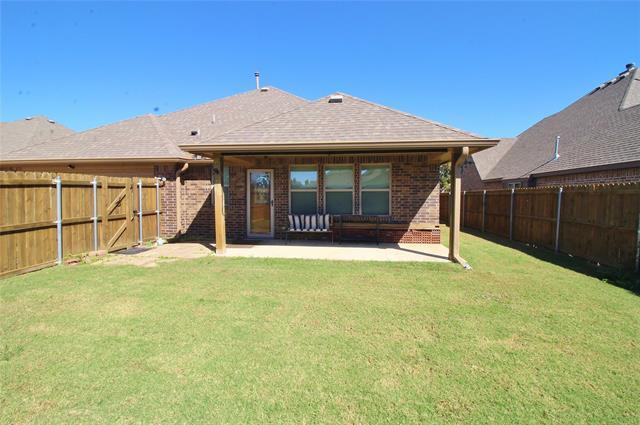 Building Photo - 1713 Fair Oaks Ln