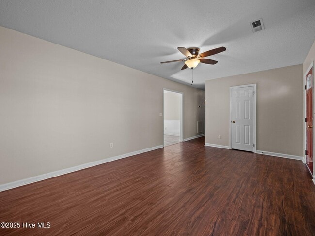 Building Photo - 101 Quality Ln