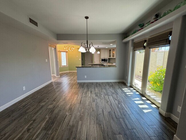 Building Photo - Cameldale Gated Community