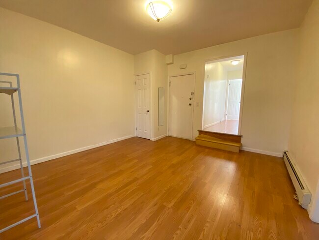 Building Photo - 236 2nd St