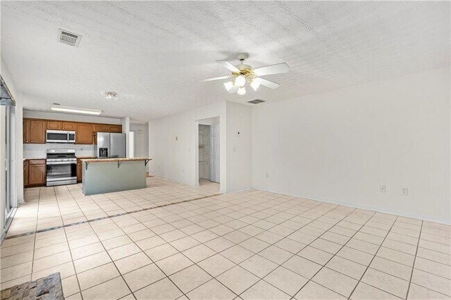 Building Photo - 3740 Crescent Walk Ln NE