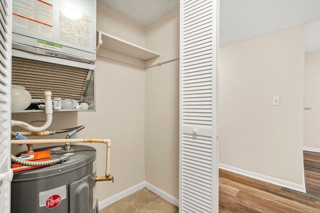 Building Photo - North Bay Village Condo