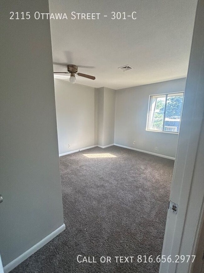 Building Photo - 2115 Ottawa St