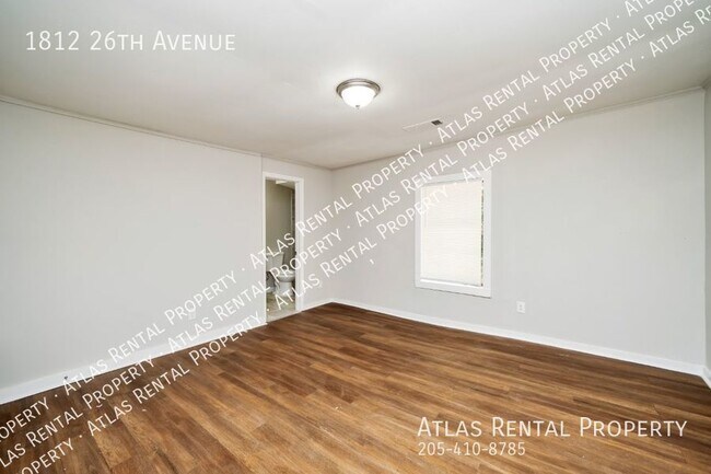 Building Photo - 1812 26th Ave