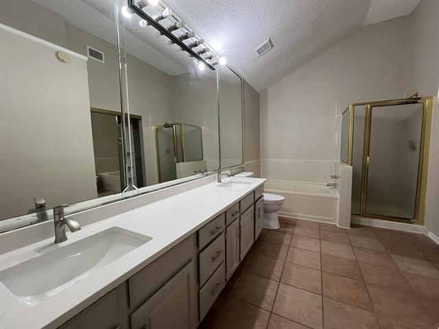 Building Photo - 5013 Hearthcrest Dr