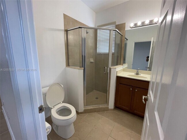 Building Photo - 9341 SW 170th Passage