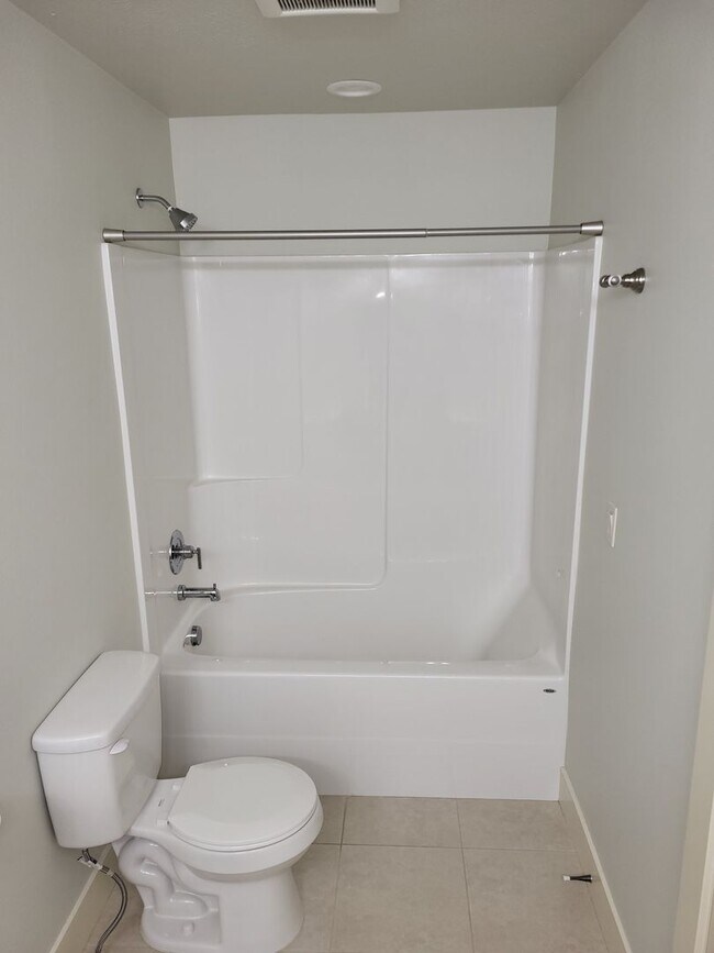 Building Photo - Lease Up- Custom Spokane Duplex