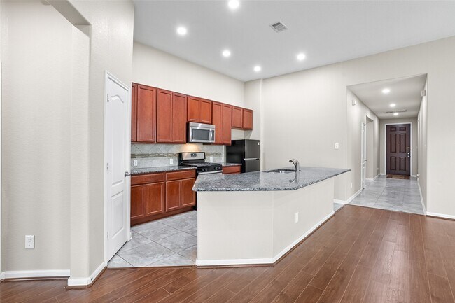 Building Photo - 6530 Bayliss Valley Ln