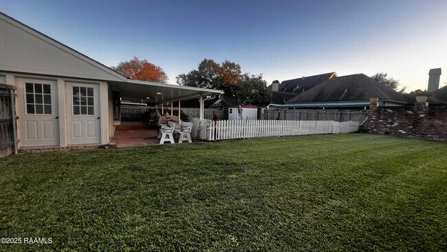 Building Photo - 119 Gayle Dr