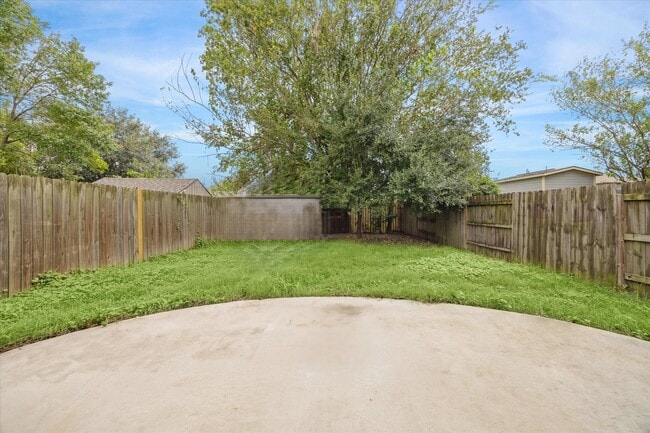 Building Photo - 4916 Talina Way