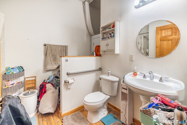 Building Photo - 325 Lafayette St