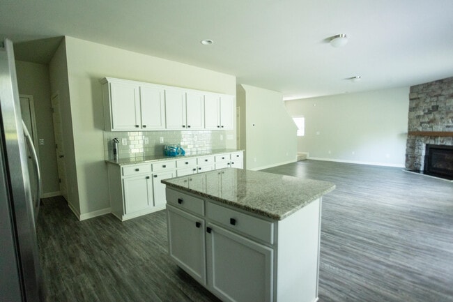 Building Photo - 1115 Dietrich Ln