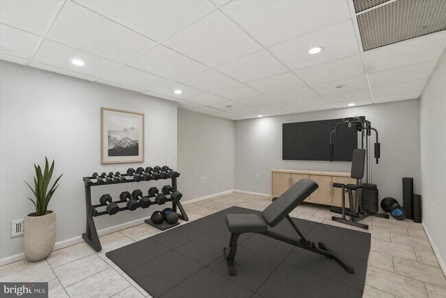 Building Photo - 433 Haverford Rd