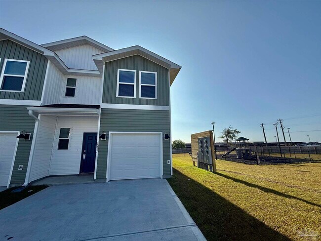 Building Photo - 4067 Pendragon Cir