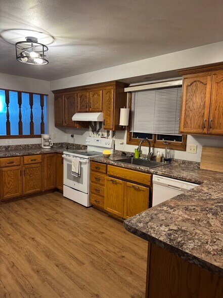 Building Photo - 3672 Terri Ln