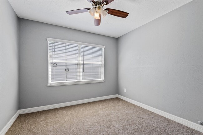 Building Photo - 6742 Feldspar St