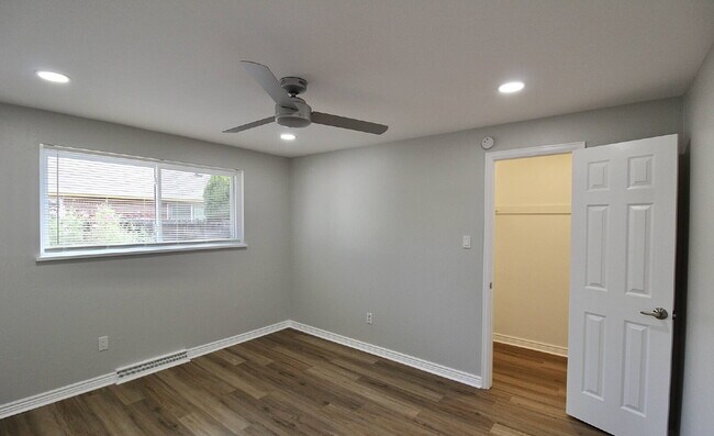 Building Photo - 10362 W 59th Ave