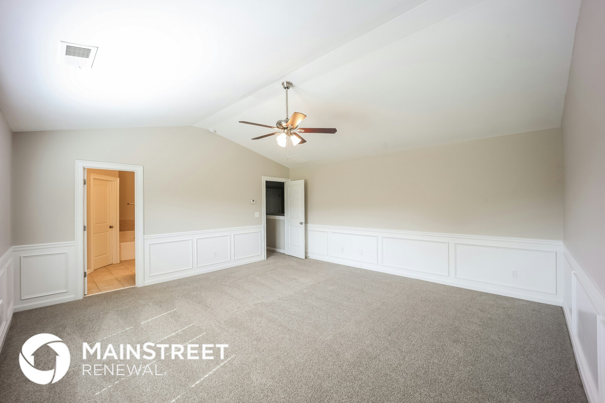 Building Photo - 213 Chert Way
