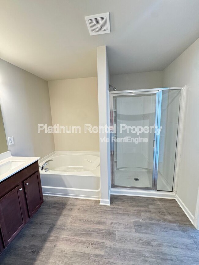 Building Photo - 5473 Cascade Ridge SW